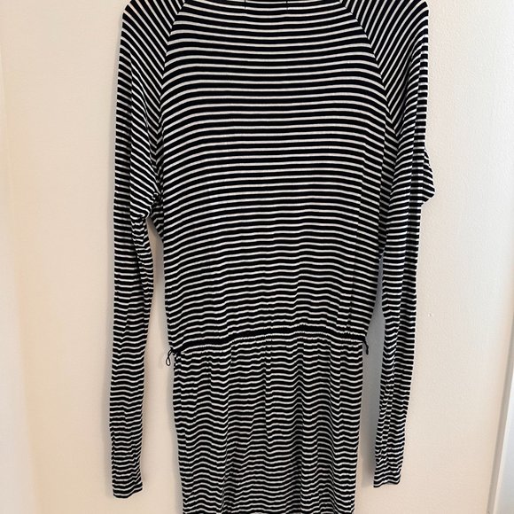 Michael Kors striped dress with belt - Picture 7 of 8
